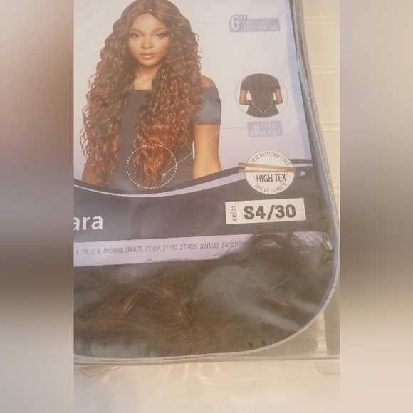 "NWT" Outre Amara Hair Wig S4/30 - Picture 6 of 6